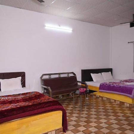 Chang Ghar Resort Kāziranga Buitenkant foto
